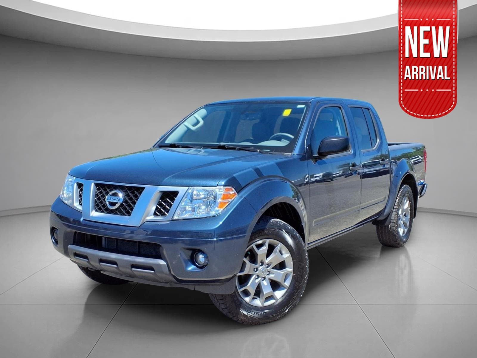 2020 Nissan Frontier SV Crew Cab 4X4 SWB's photo