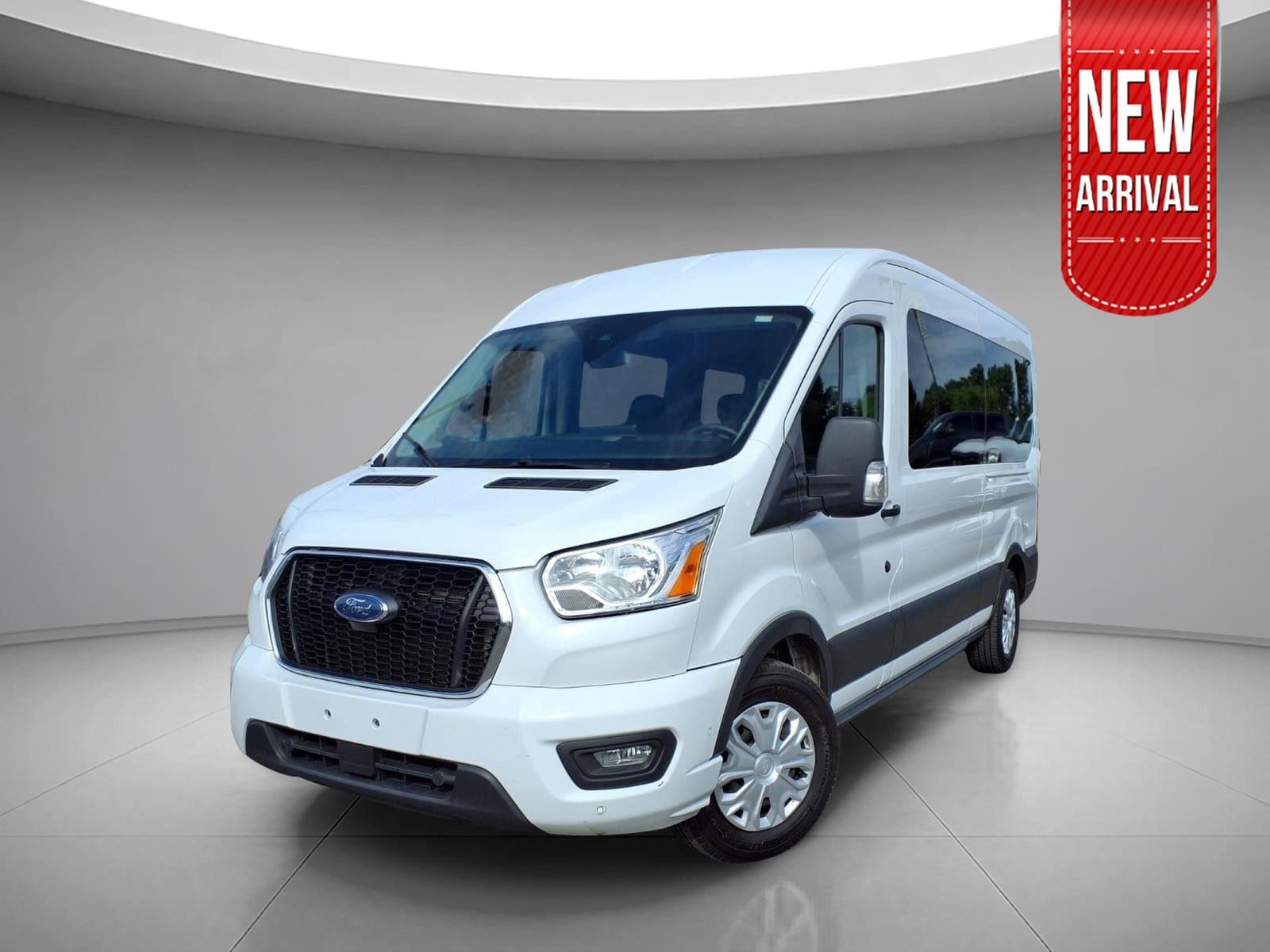 2022 Ford Transit 350 XLT Med Roof Sliding Pass. 148's photo