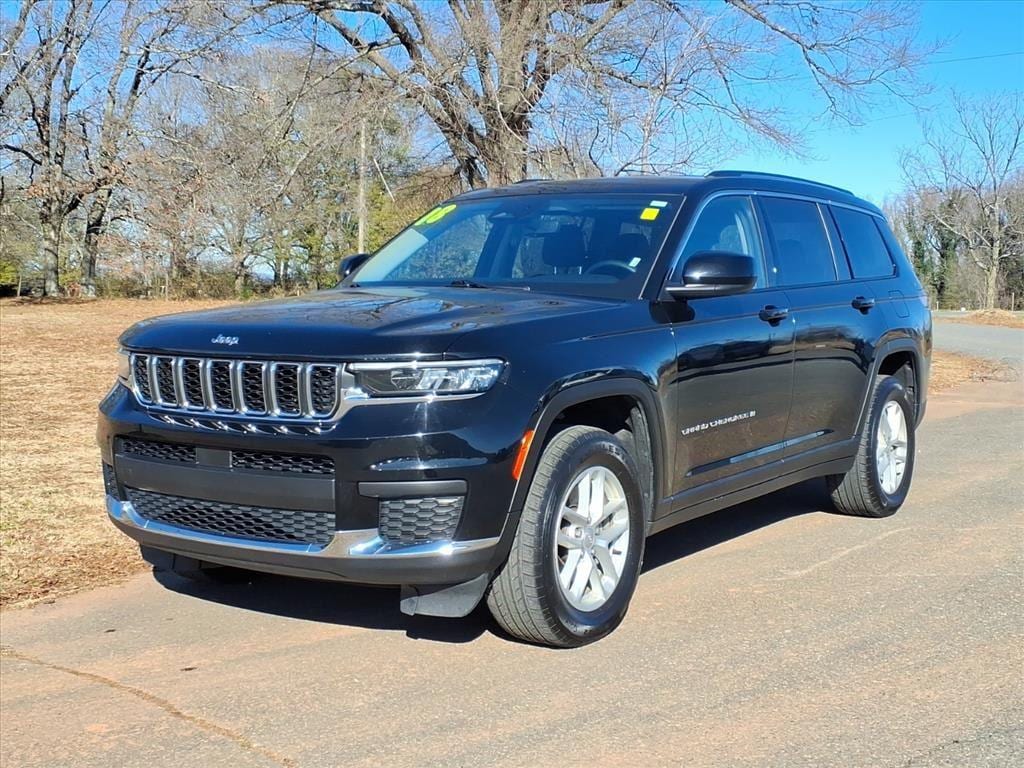2023 Jeep Grand Cherokee L Laredo's photo