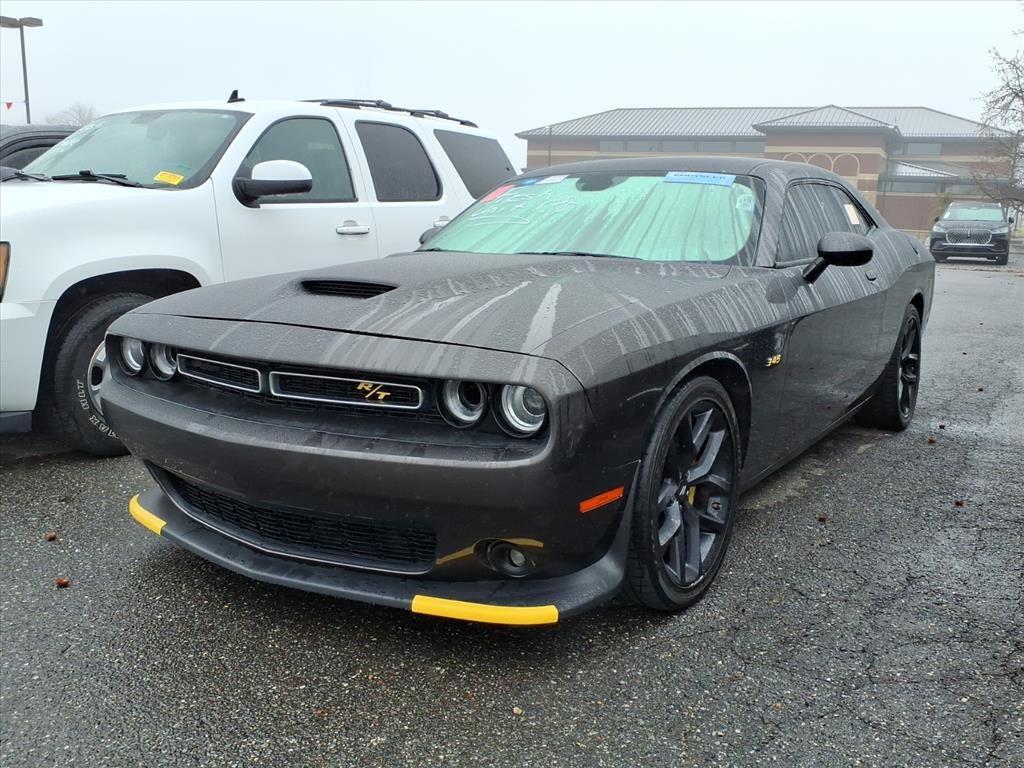 2023 Dodge Challenger R/T's photo