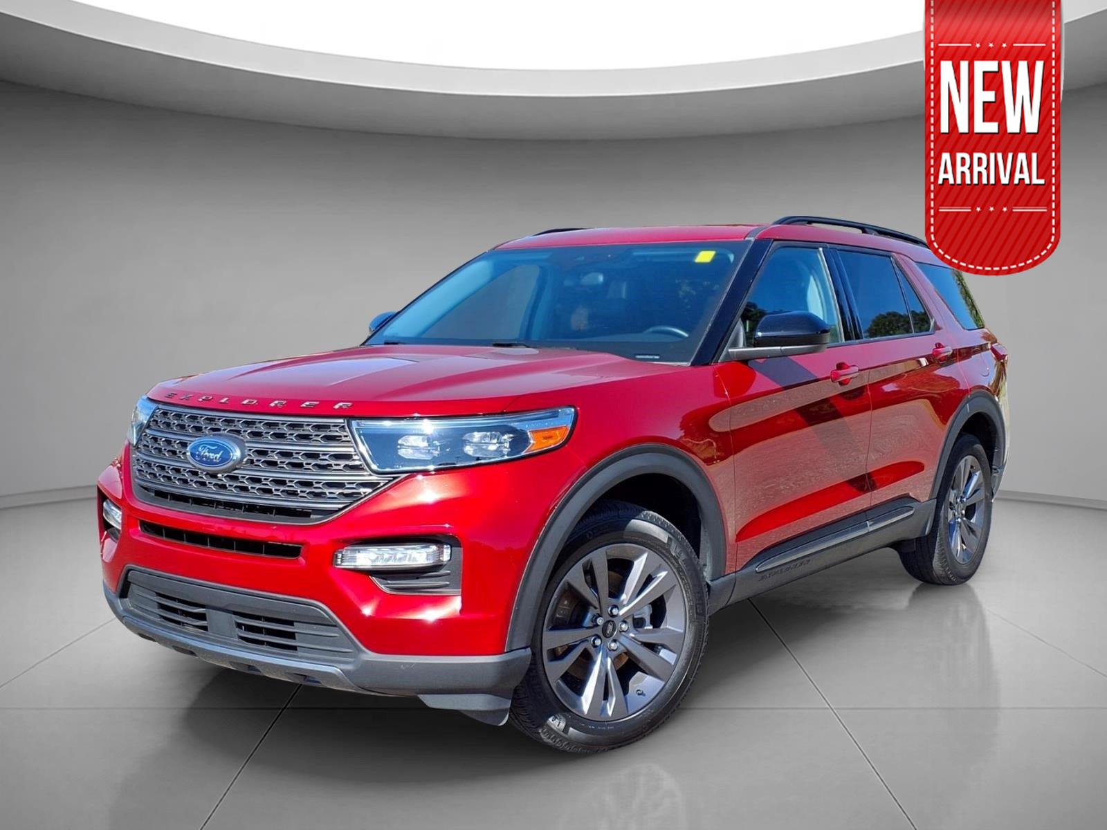 2023 Ford Explorer XLT SUV