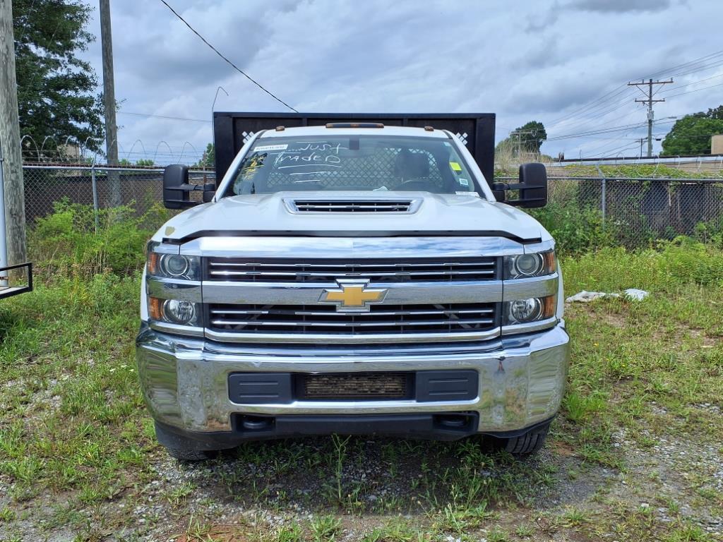 2018 Chevrolet Silverado 3500HD Work Truck photo 2