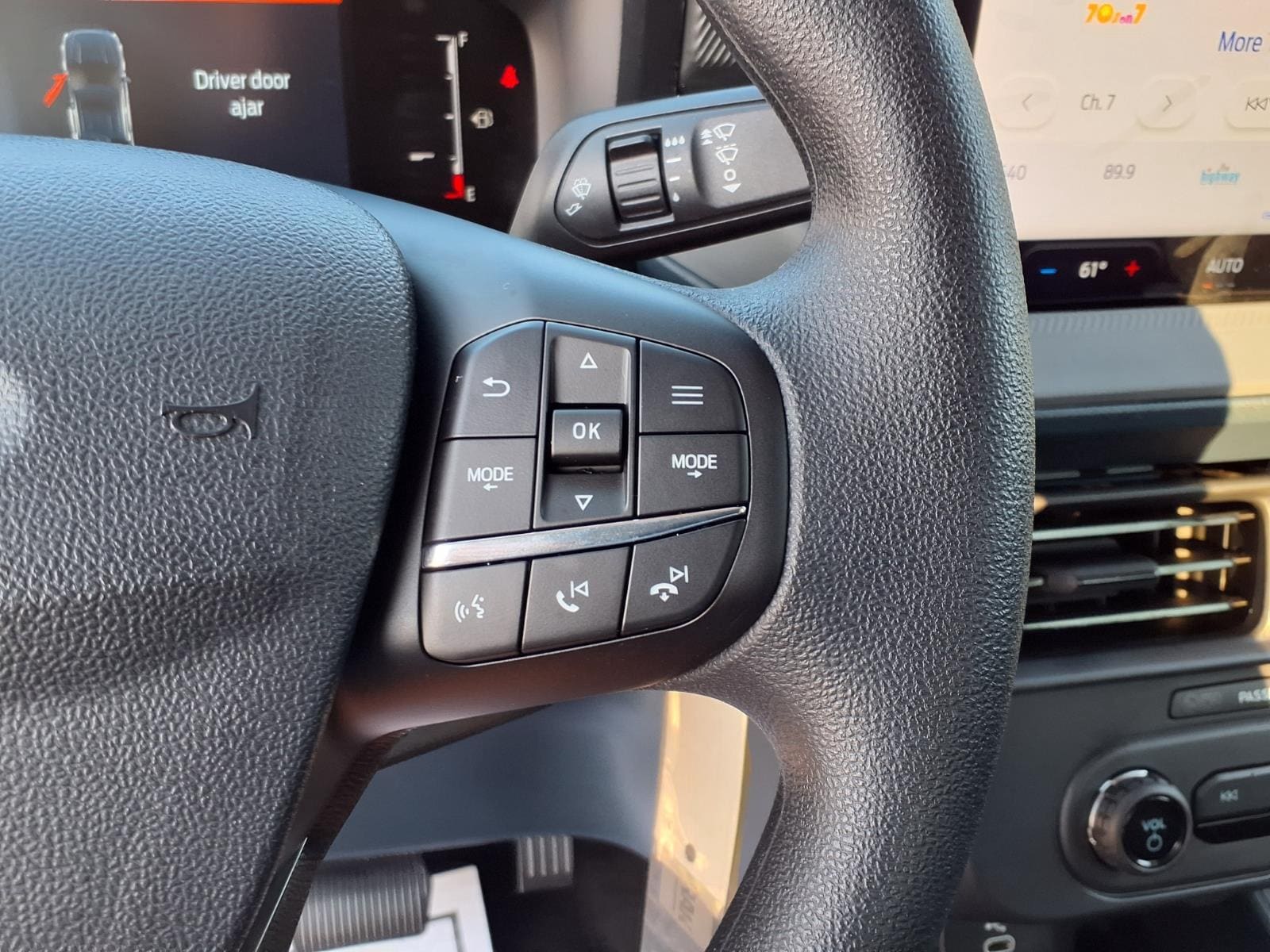 2025 Ford Maverick XL - Photo 27