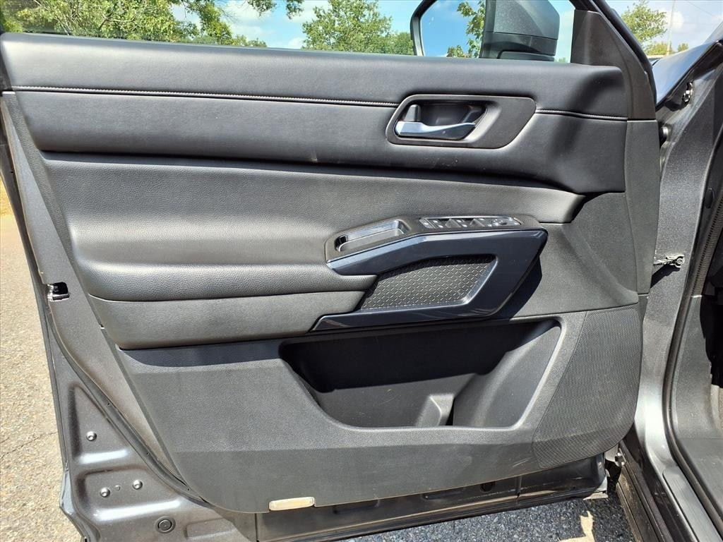 Used 2022 Nissan Pathfinder SV SUV