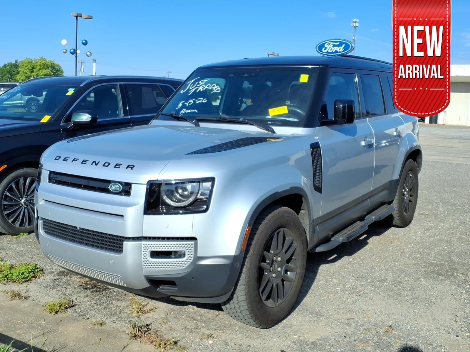 2021 Land Rover Defender S's photo
