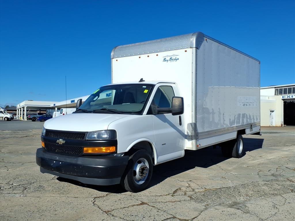 2020 Chevrolet Express Cutaway Base's photo