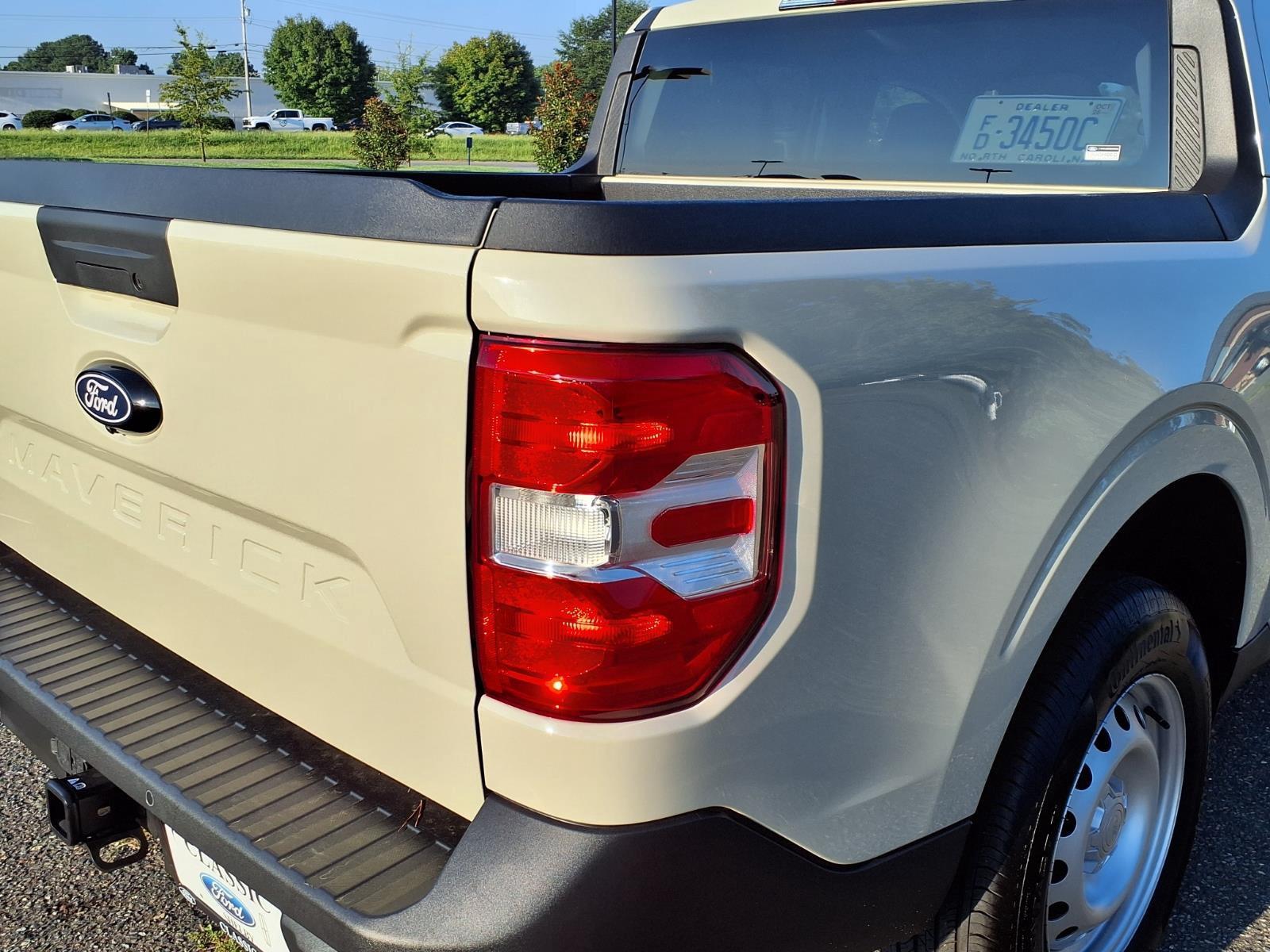 2025 Ford Maverick XL - Photo 17
