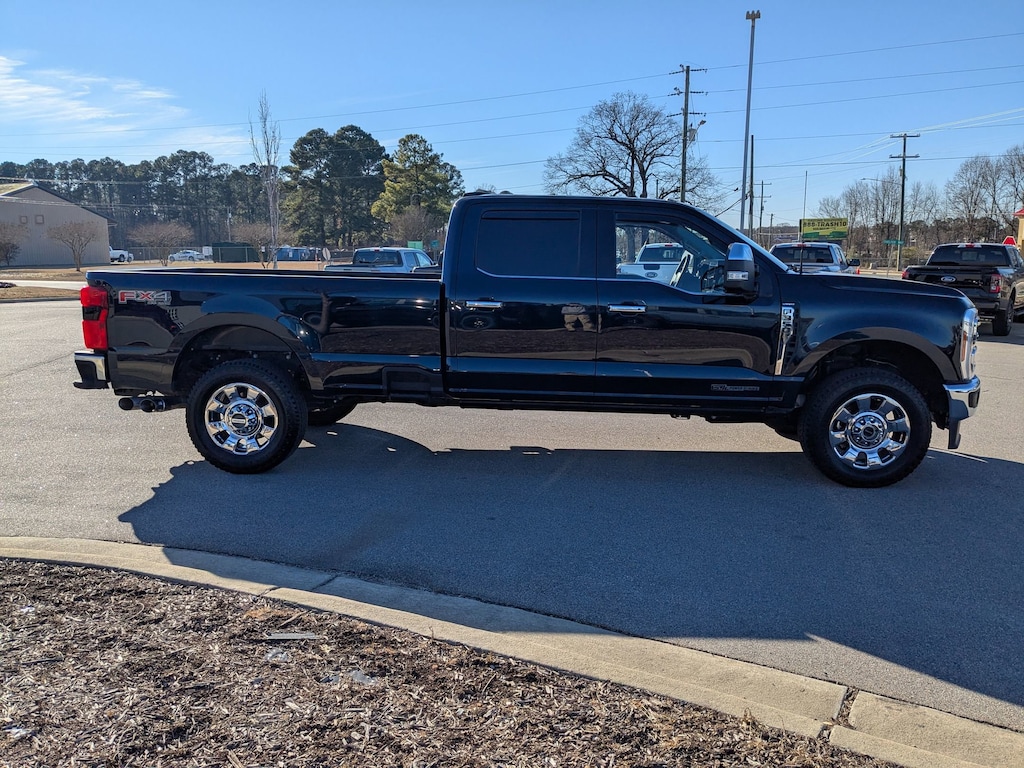 Used 2024 Ford Super Duty F-350 SRW LARIAT LARIAT 4WD Crew Cab 8 Box