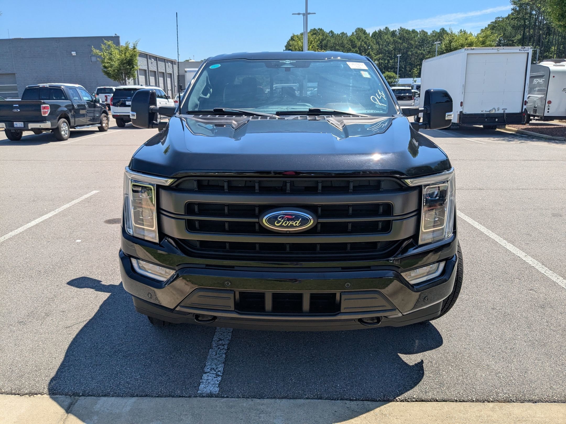 2023 Ford F-150 Lariat photo 2
