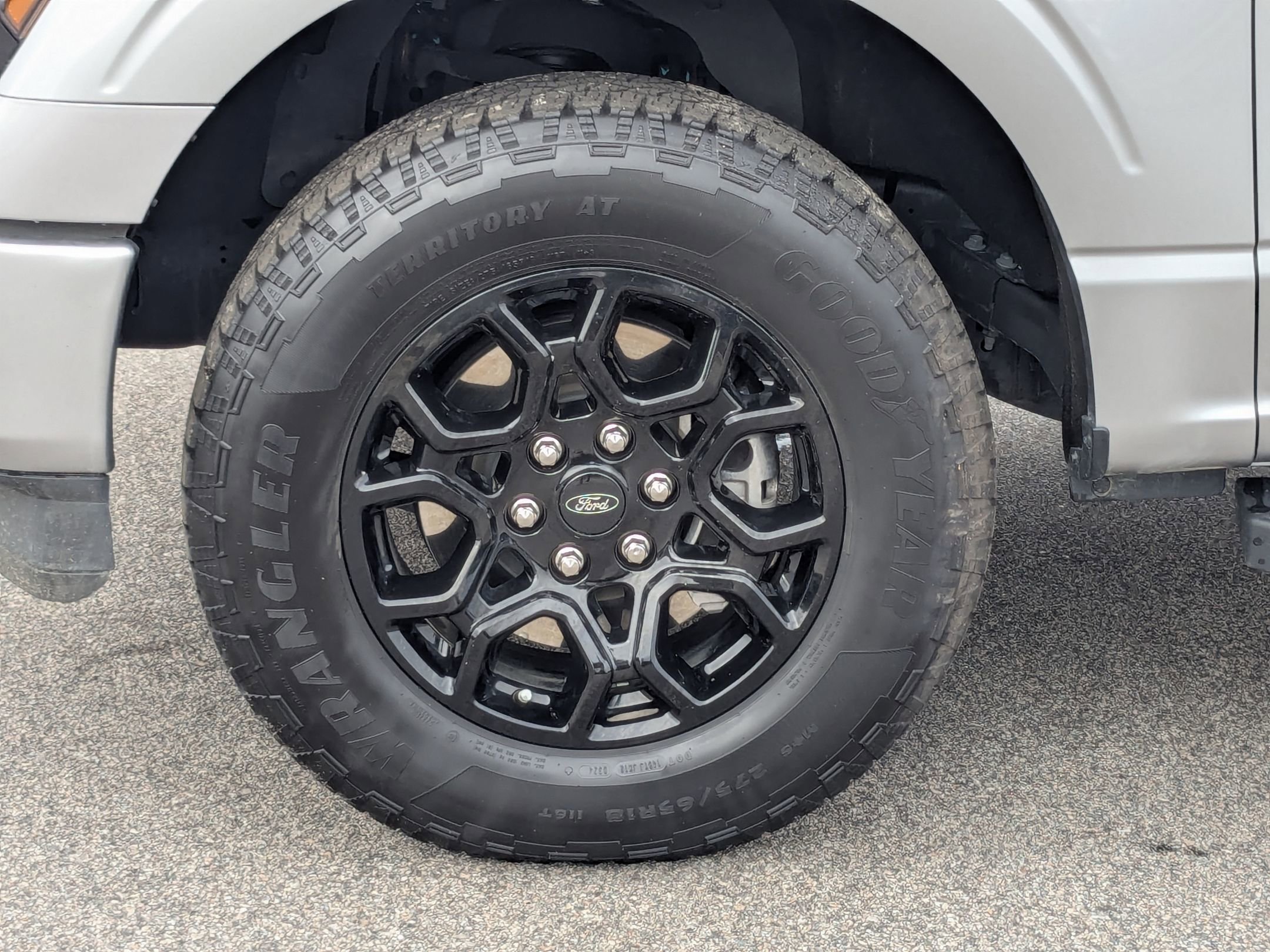 2024 Ford F-150 XLT photo 3