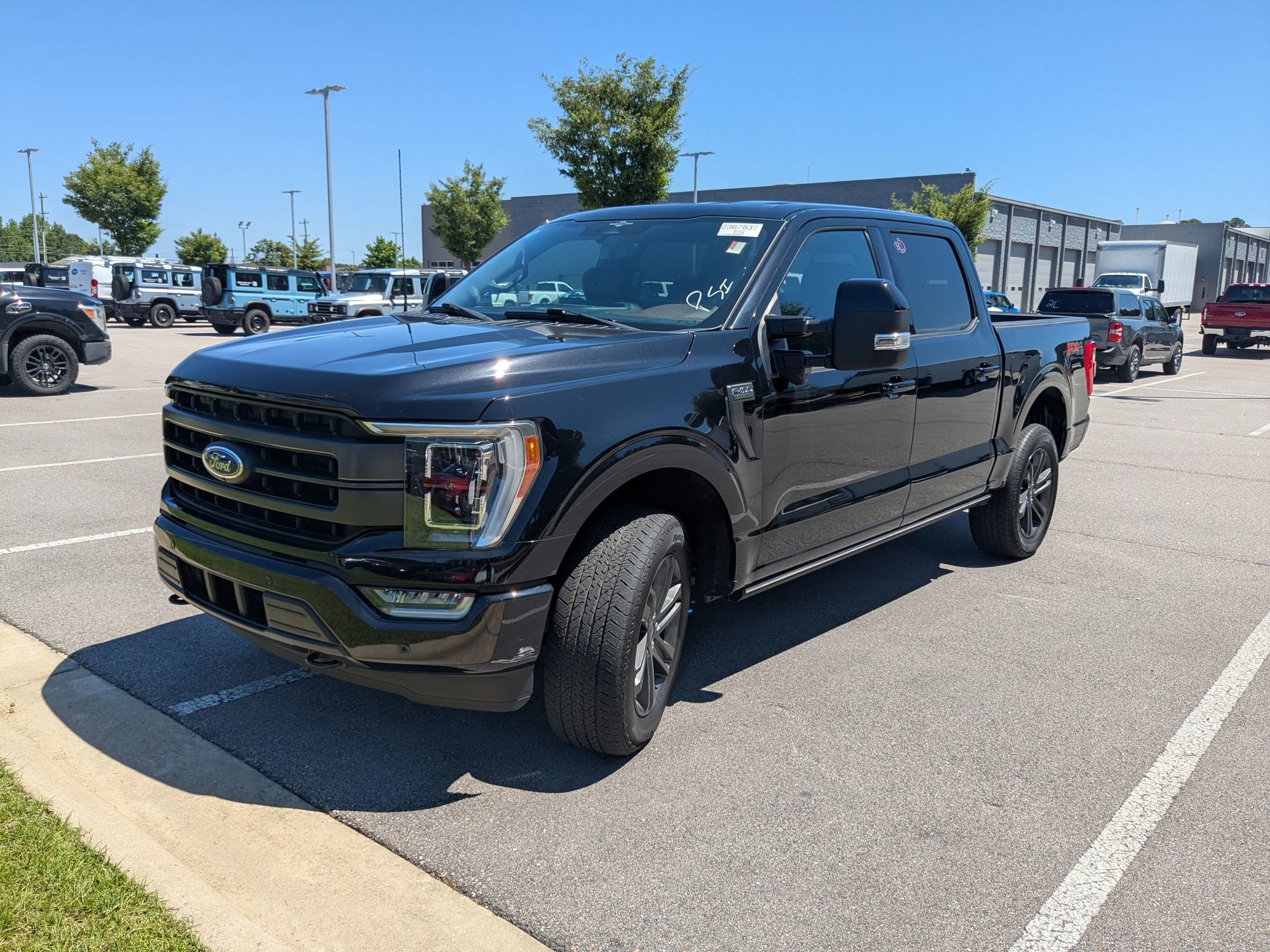 2023 Ford F-150 Lariat photo 3