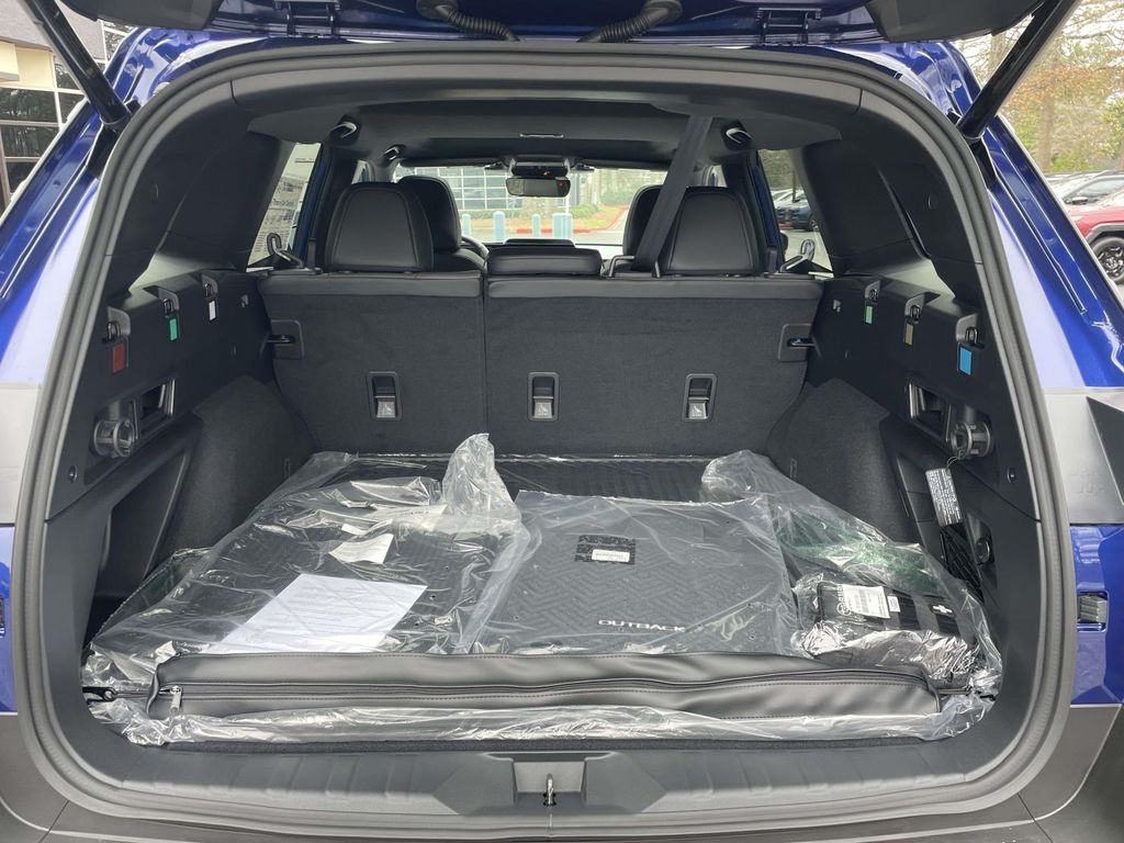2026 Subaru Outback Premium - Photo 10