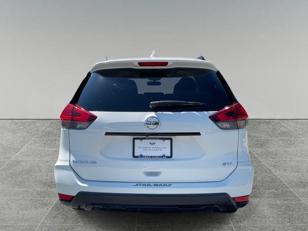 2017 Nissan Rogue SV photo 4