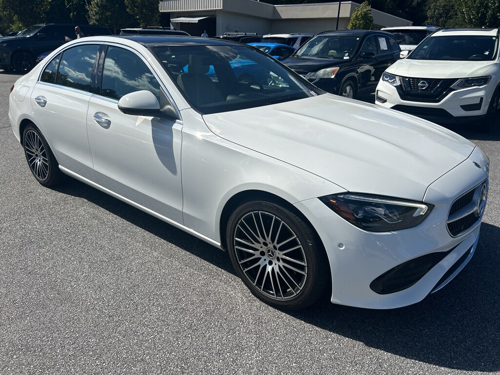 2022 Mercedes Benz C 300 Sedan photo 2