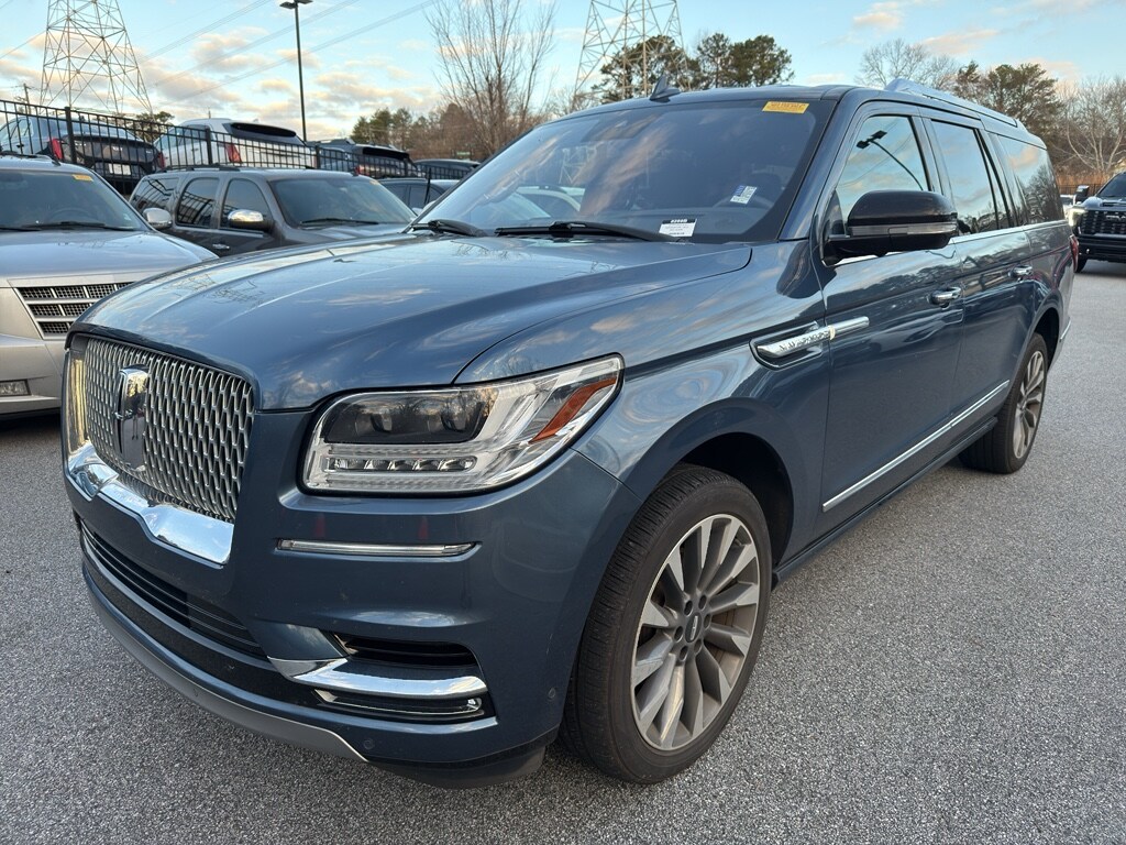 2019 Lincoln Navigator Select's photo