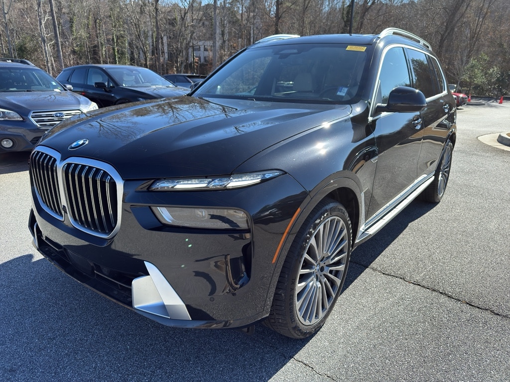 2024 BMW X7 40i's photo