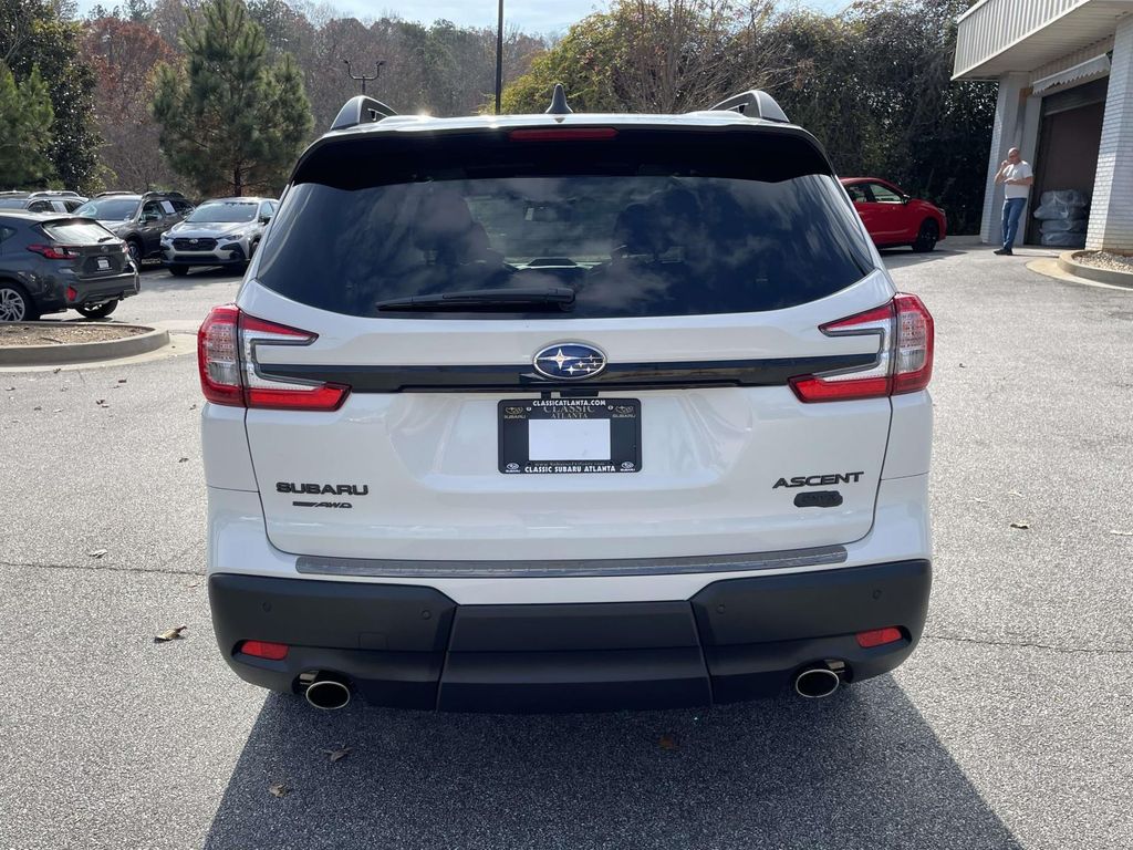 2025 Subaru Ascent Onyx Edition Touring photo 4