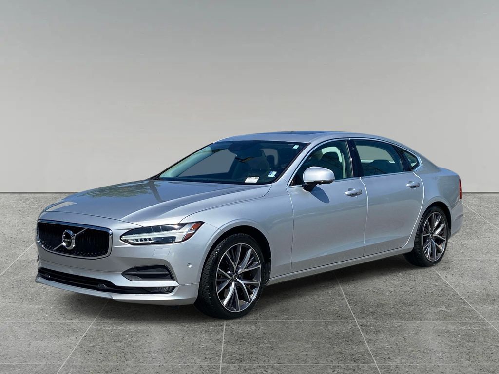 2018 Volvo S90 T5 Momentum AWD's photo