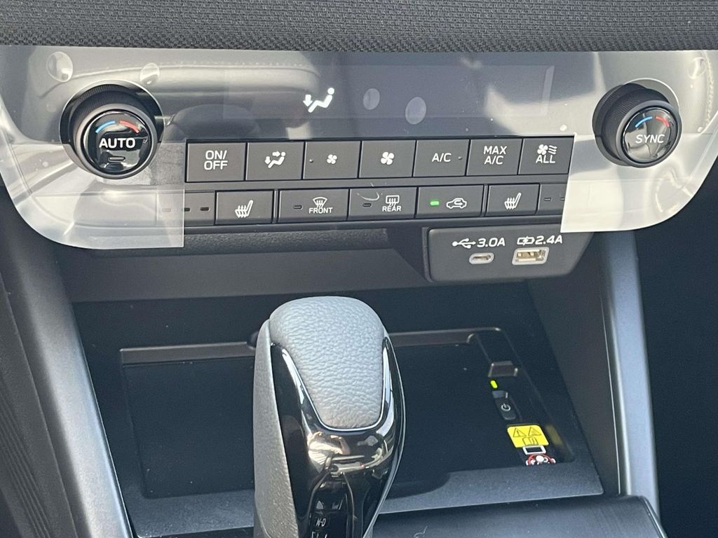2026 Subaru Outback Limited - Photo 26