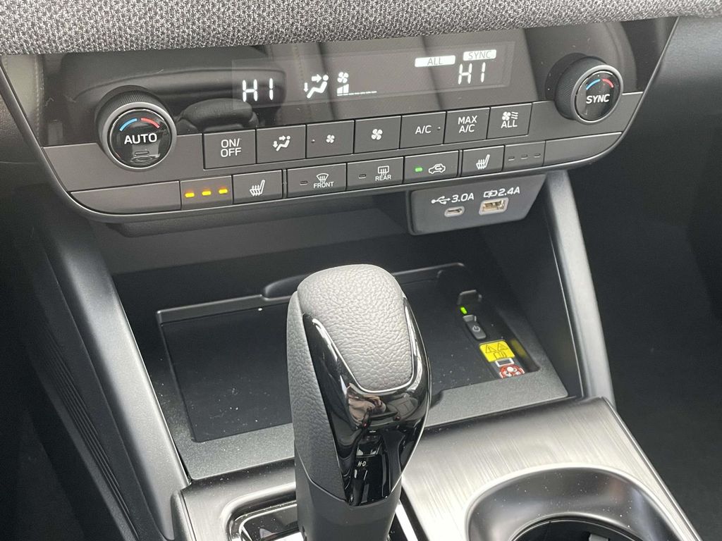 2026 Subaru Outback Limited - Photo 27