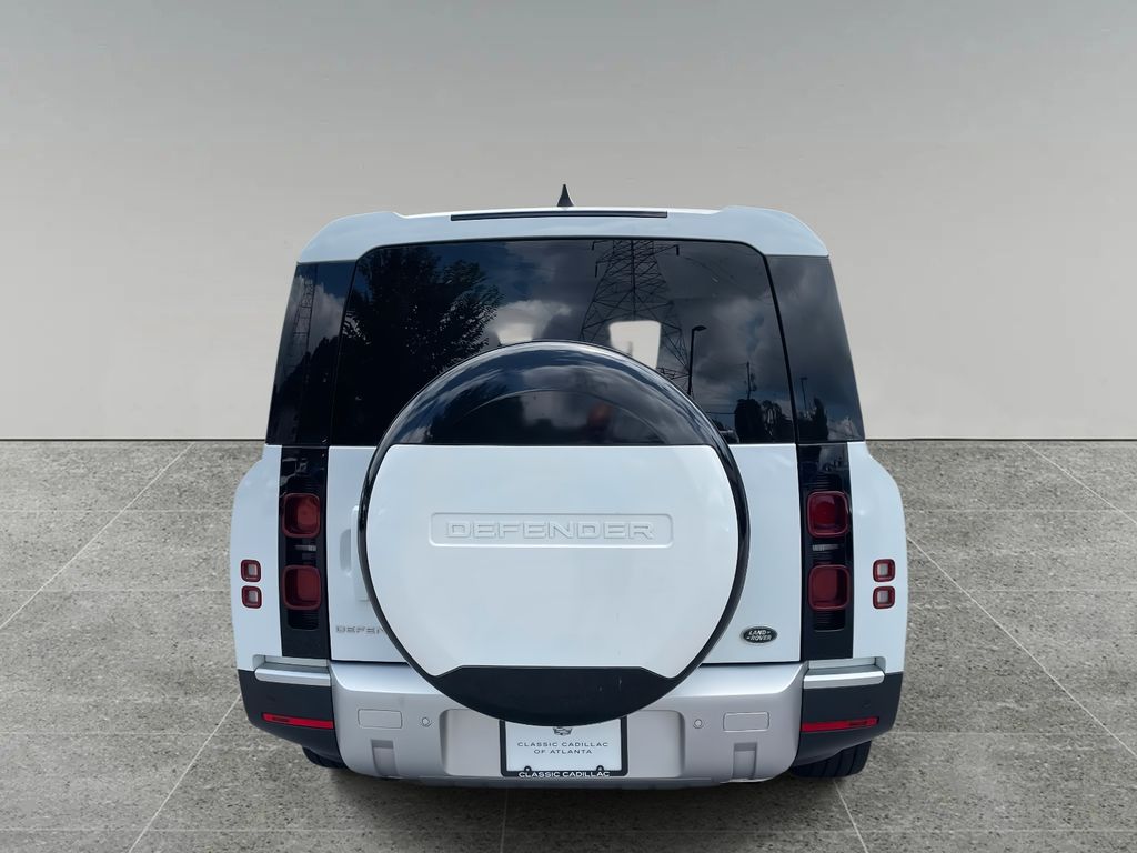 2023 Land Rover Defender SE photo 3