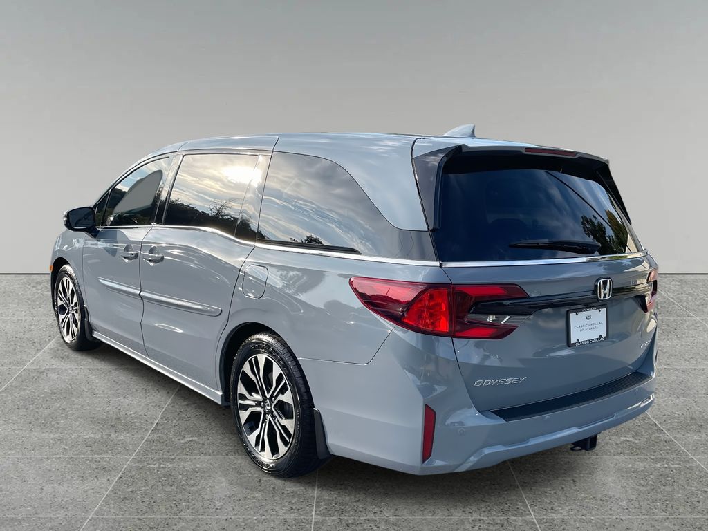 2025 Honda Odyssey Elite photo 3