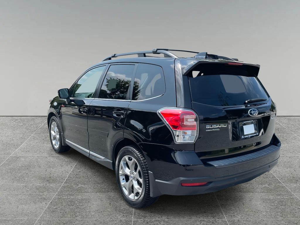 2018 Subaru Forester 2.5i Touring photo 3
