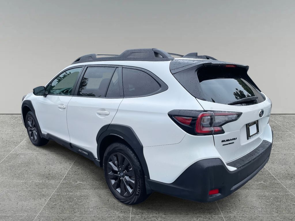 2025 Subaru Outback Onyx Edition photo 3