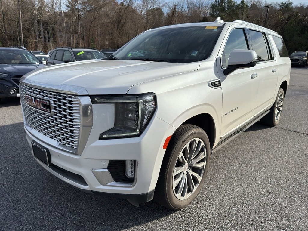 2021 GMC Yukon XL Denali's photo