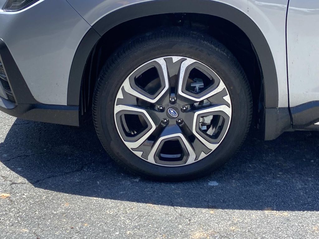 2026 Subaru Ascent Touring - Photo 9