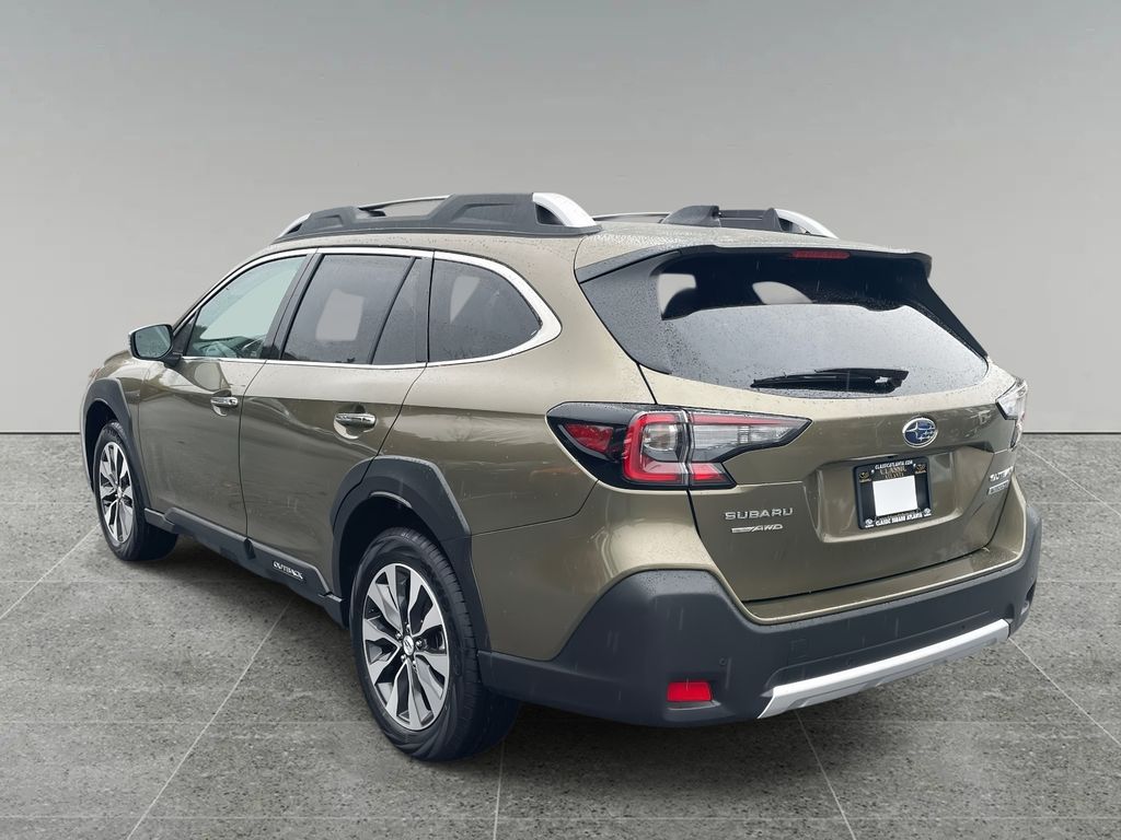 2025 Subaru Outback Touring XT photo 2