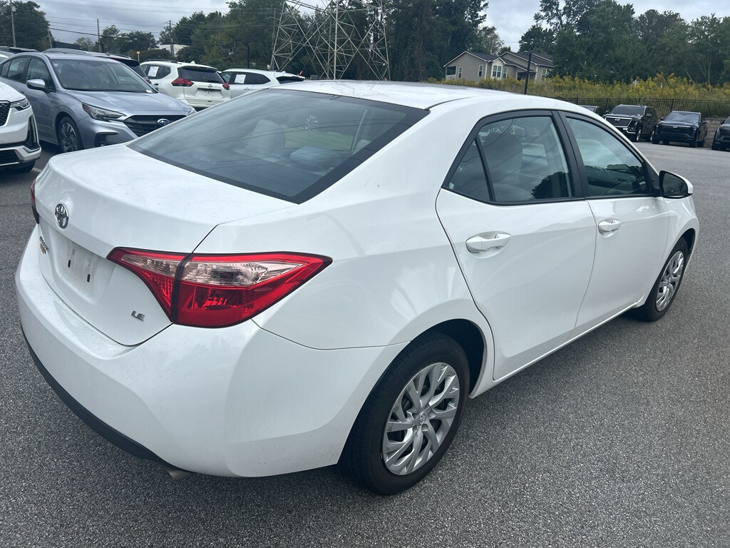 2018 Toyota Corolla LE photo 4