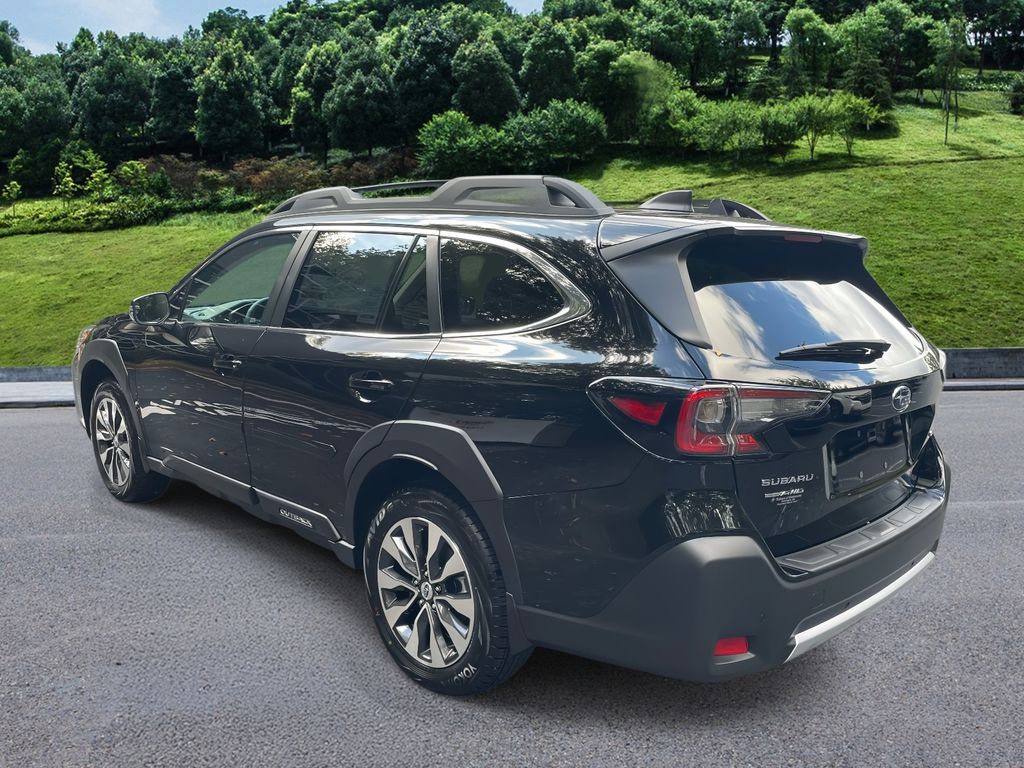 2025 Subaru Outback Limited photo 3