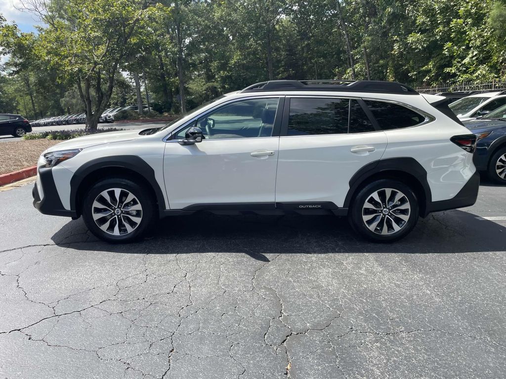 2025 Subaru Outback Limited photo 2