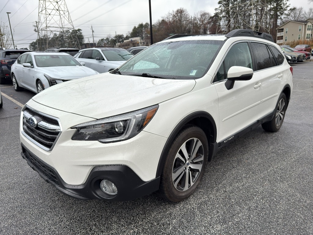 2019 Subaru Outback Limited's photo