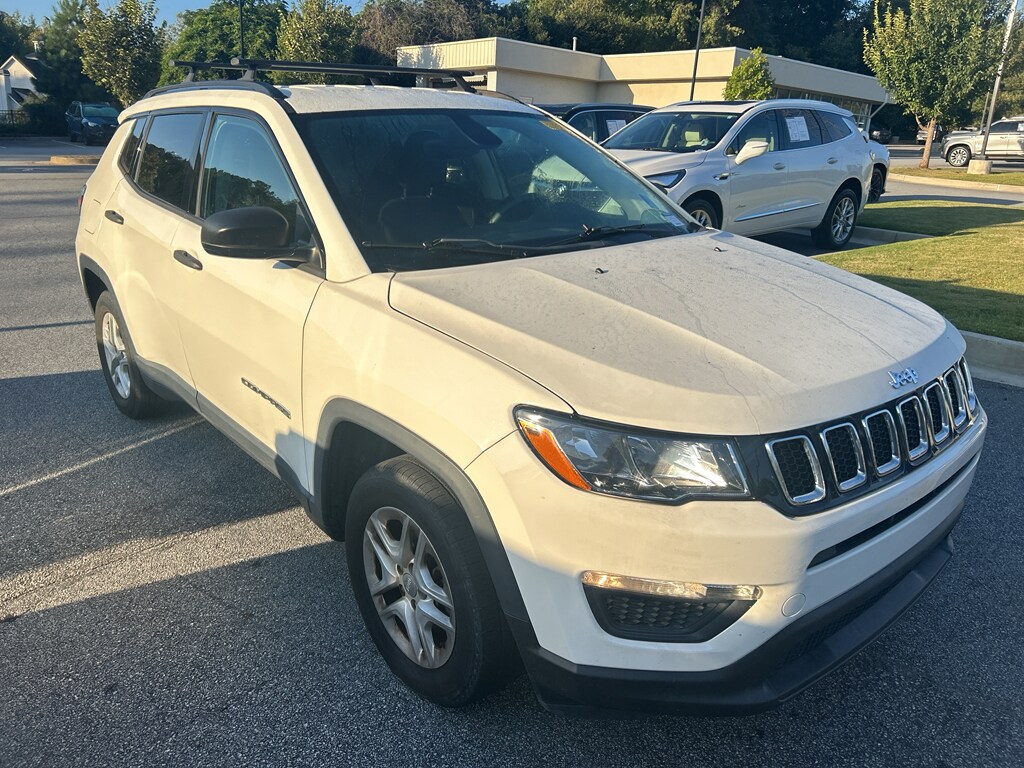 2018 Jeep Compass Sport photo 3