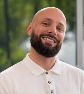 Staff member Max Ignatenko from ID_403df006a300