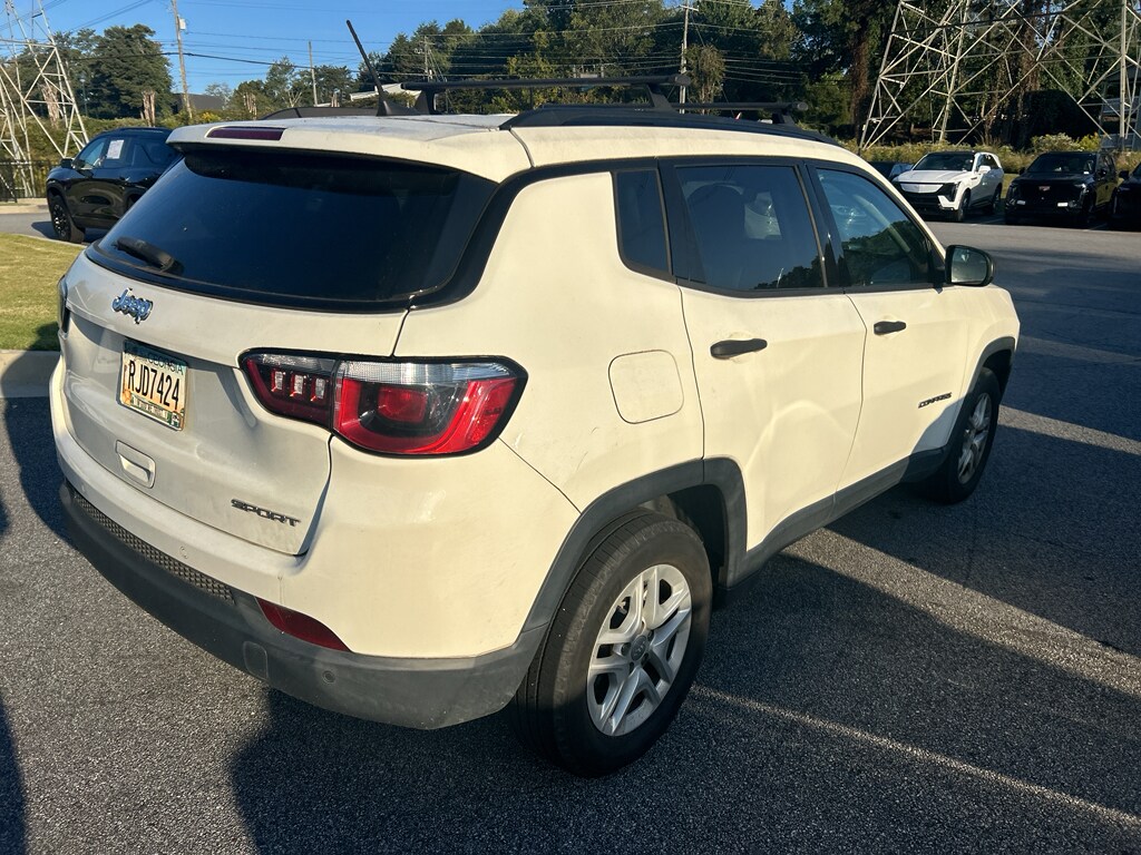 2018 Jeep Compass Sport photo 4