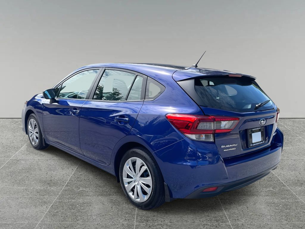2023 Subaru Impreza Base photo 3