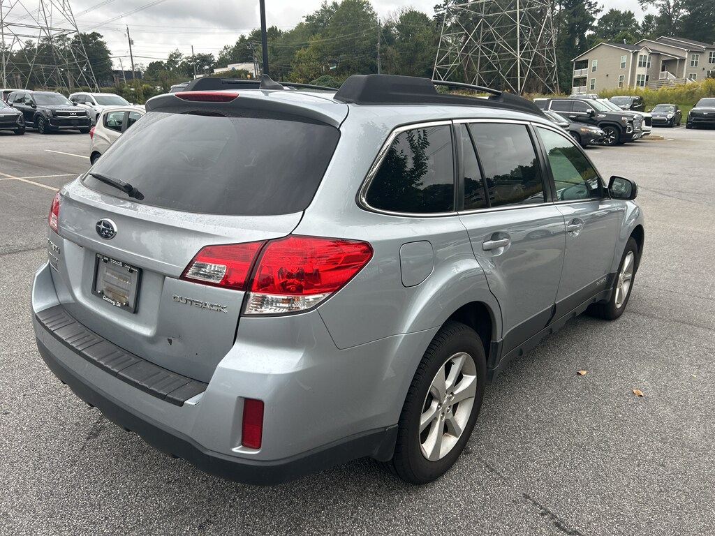 2013 Subaru Outback 2.5i Limited photo 4