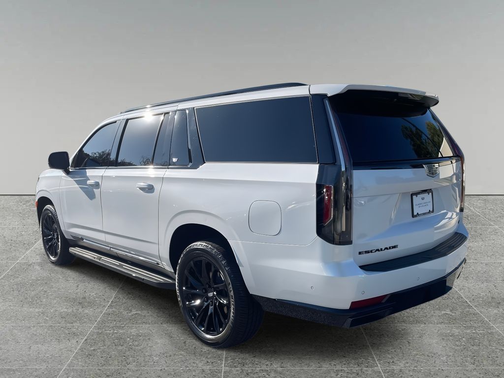 2023 Cadillac Escalade ESV Sport photo 3