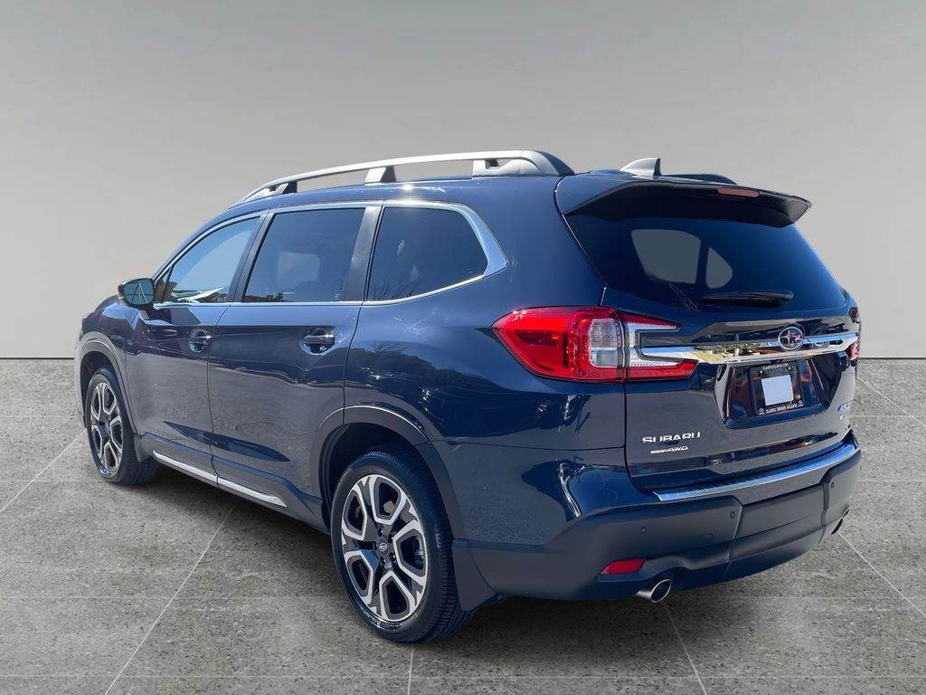 2025 Subaru Ascent Limited photo 3