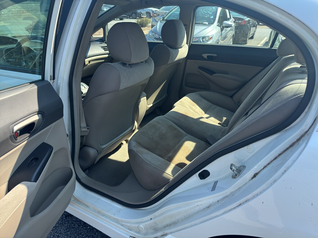 2010 Honda Civic LX photo 4