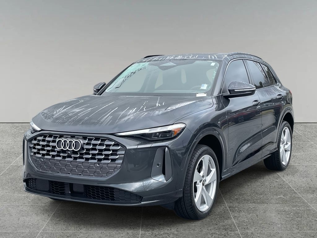 2025 Audi Q5 40 Premium Plus's photo