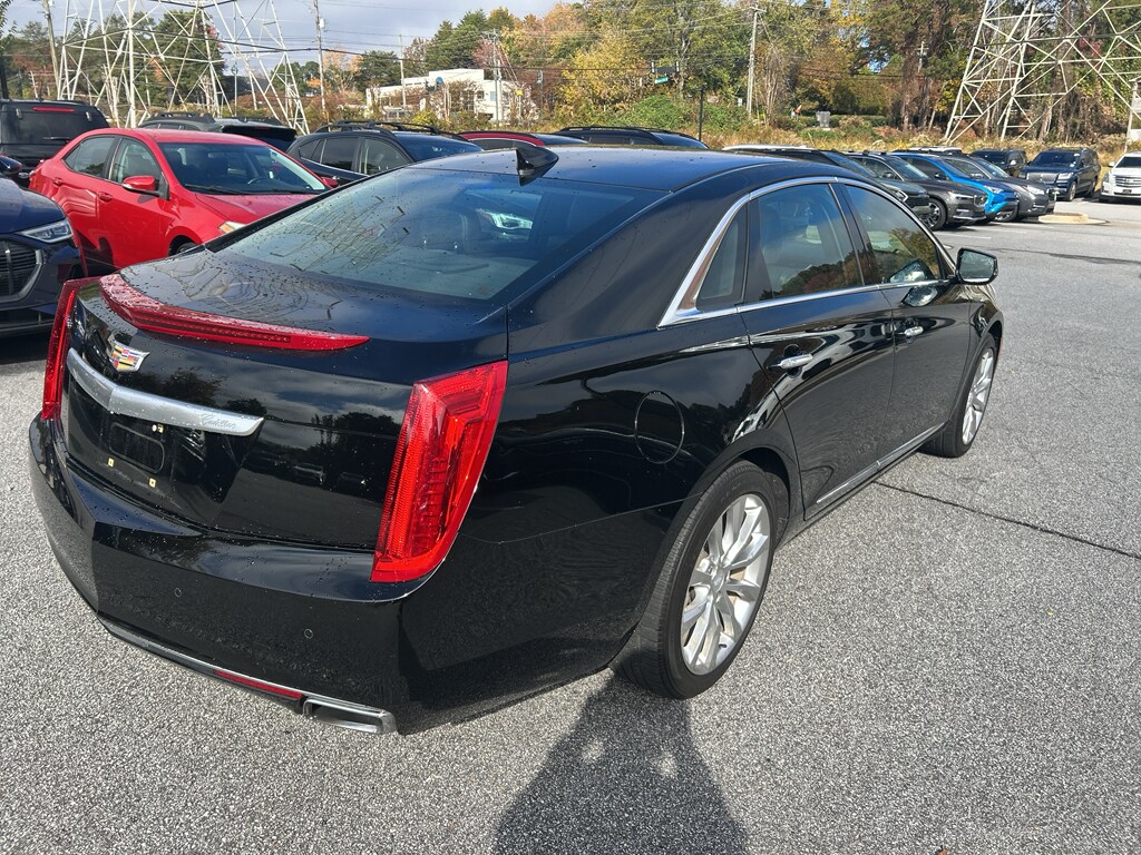 2016 Cadillac XTS Luxury photo 4