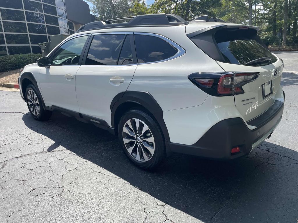 2025 Subaru Outback Limited photo 3
