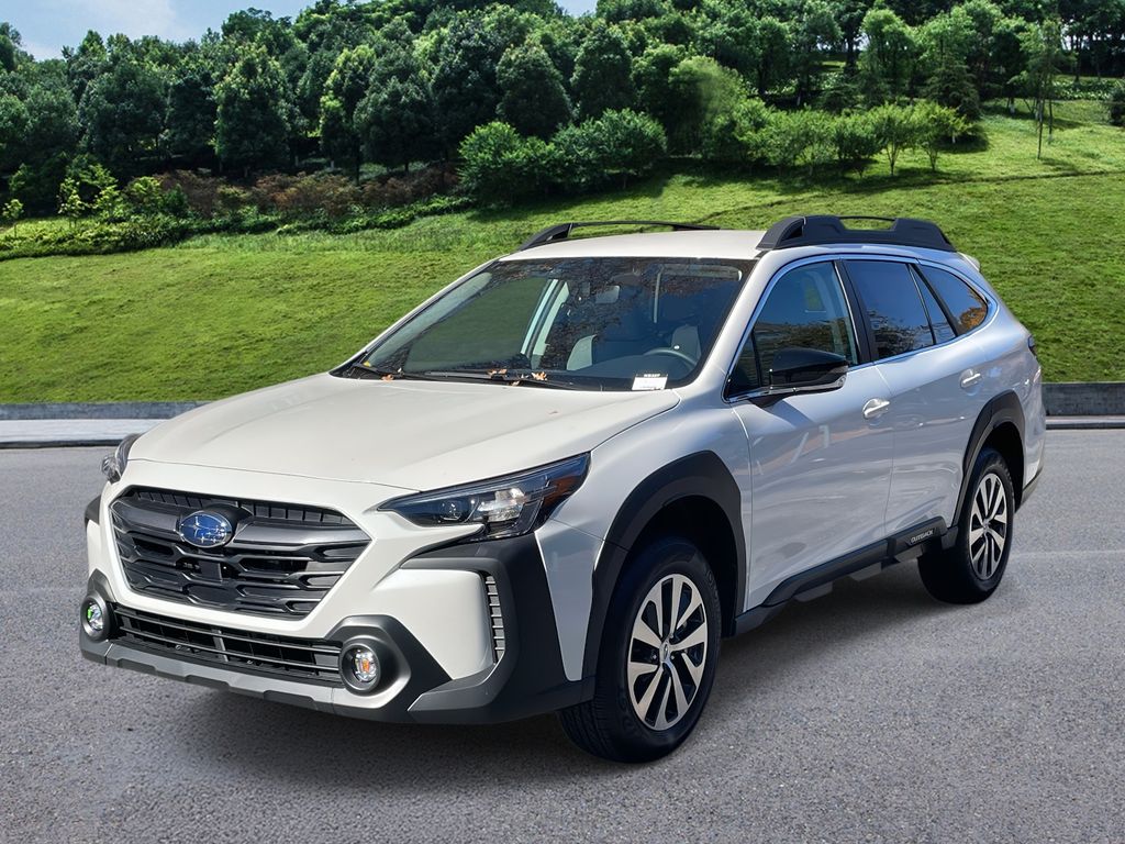 2025 Subaru Outback Premium's photo