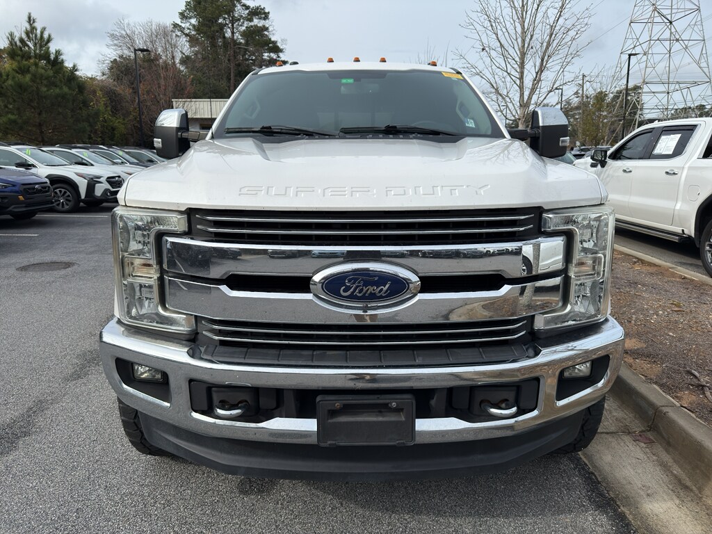 2018 Ford F-250 Lariat photo 2