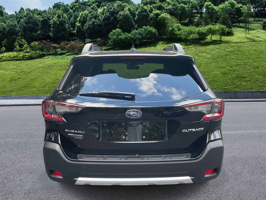 2025 Subaru Outback Limited photo 4