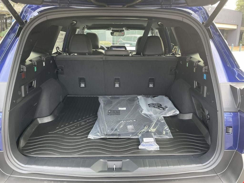2026 Subaru Outback Limited - Photo 10